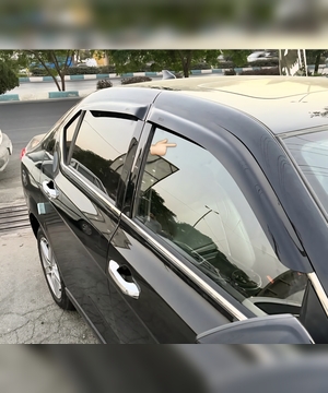 بادگیر شیشه دنا -dana-glass-windshield